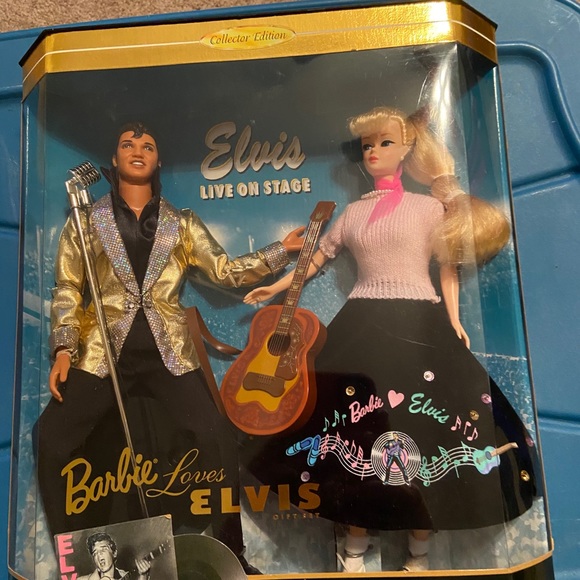 NIB Barbie Loves Elvis 1996 Live on stage dolls Toys